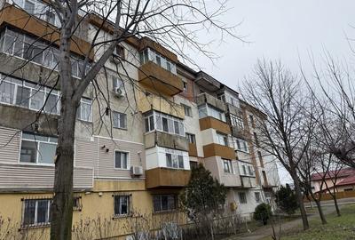 Apartament cu 3 camere decomandat în Central - 2