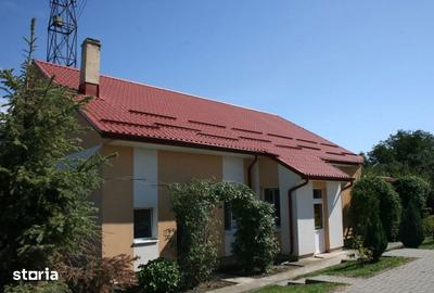 Casă cu 10 camere cu Teren 10000 Mp în Vorona - 2