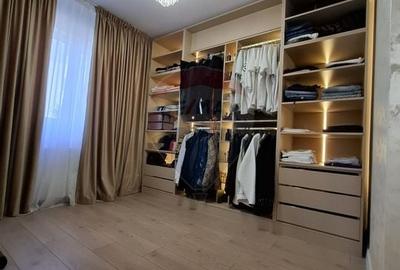 Apartament cu 3 camere  cu loc de parcare si curte proprie -de vanzare - 7