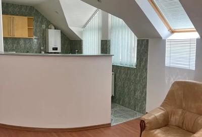 Spațiu comercial, de 182 mp, în Central - 9