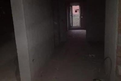 Casă cu 5 camere cu Teren 1000 Mp în Peciu Nou - 1