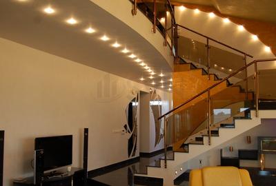 REV0002800 Vila de vanzare cu vedere la lac Laguna Albastra Corbeanca - 12