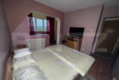 Apartament cu 3 camere de inchiriat, zona Bradet - 8