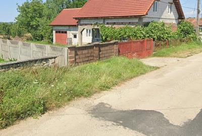 Casa de vanzare in sat Unciuc Comuna Rau de Mori 7 km de Hateg - 1