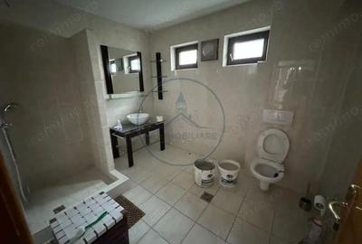 Casă cu 4 camere cu Teren 273 Mp în Central - 7