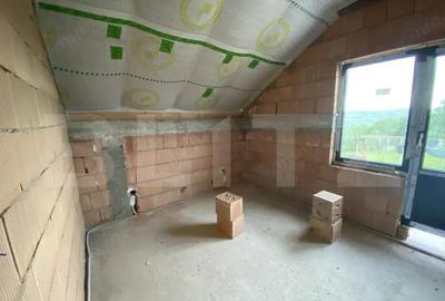 Casa de vanzare semifinisata - 12