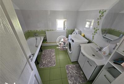 Casă cu 5 camere cu Teren 1196 Mp în Aroneanu - 11