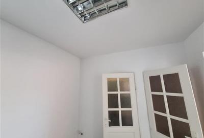 Apartament de 62 mp , parte din casa, cu intrare separata, posibil spatiu comerc - 10