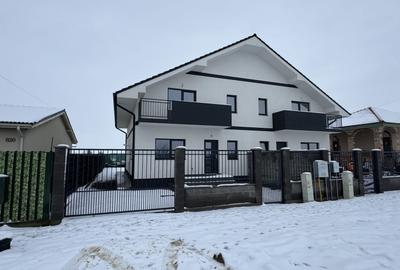 Sanmihaiul Roman Duplex P+M,4 Camere,terasa spatioasa - 10