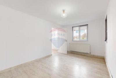 Inchiriere imobil Brasov, zona centrala, strada Aurel Vlaicu, curte - 25