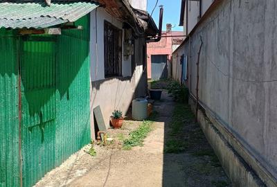 Casă cu 2 camere în Central