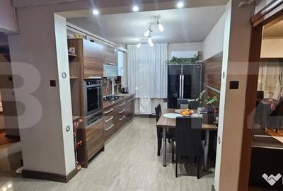 Apartament cu 3 camere decomandat în Central - 4