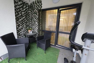 Apartament cu 2 camere decomandat în Frații Golești