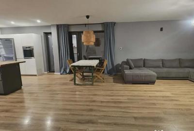 Casă cu 5 camere cu Teren 950 Mp în Bucium