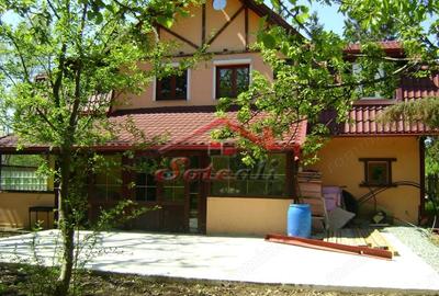 Casă cu Teren 1746 Mp în Cornu - 13