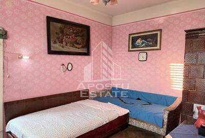 Casa alipita cu teren, necesita renovari, situata in zona Freidorf. - 4