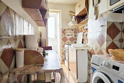 Apartament cu 2 camere decomandat, situat in cartierul Micro 19. - 4