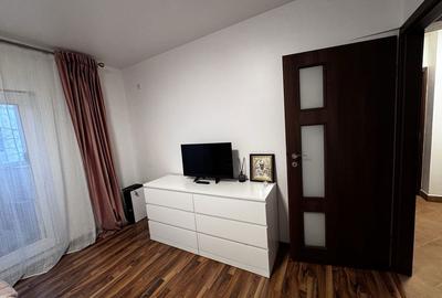 Apartament cu 3 camere decomandat în 13 Septembrie - 2