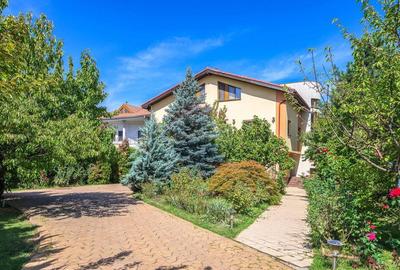 Vila Exclusivista cu Acces Direct la Lacul Morii Lin... - 1