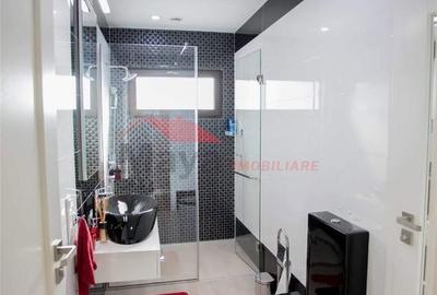 Casă cu 4 camere decomandat cu Teren 2000 Mp în Central - 13