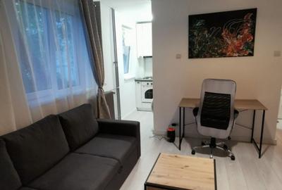 Apartament cu 3 camere semidecomandat, mobilat în Gheorgheni