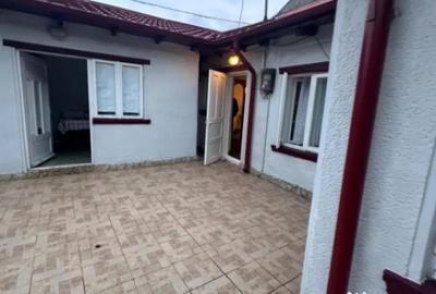 Casă cu 3 camere cu Teren 178 Mp în Tomis II - 2