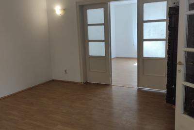 OPORTUNITATE! Casă de vânzare în Schei la preț de apartament