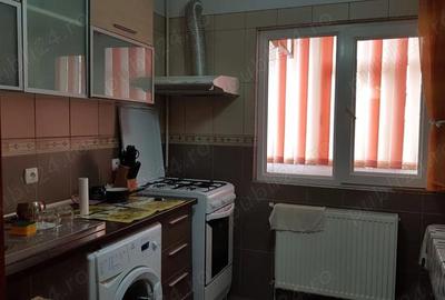 Apartament cu 3 camere decomandat în Central - 1