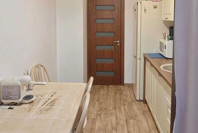 Apartament cu 2 camere decomandat în Cățelu - 3