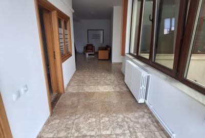 Bd. Mamaia - ANAF, spatiu IDEAL BIROURI, 168 mp.
