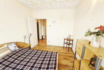 Vânzare apartament 3 camere | Zona Vest – Lămâița | Etaj 10/10 - 18