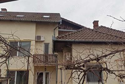 De vanzare casa in cartierul Functionarilor, Arad - 1