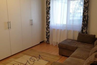 Apartament cu 2 camere decomandat, mobilat în Zorilor