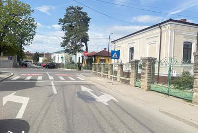 Casă cu 4 camere cu Teren 200 Mp în Central - 12