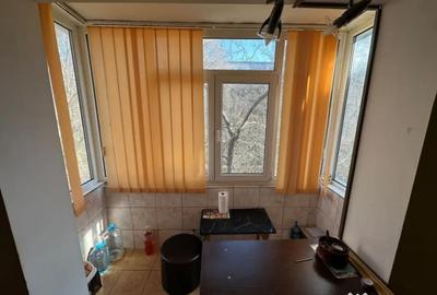 Apartament cu 3 camere semidecomandat, mobilat în Groapa - 4