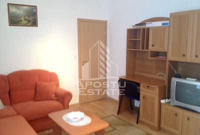 Garsonieră decomandată, mobilată în Șagului