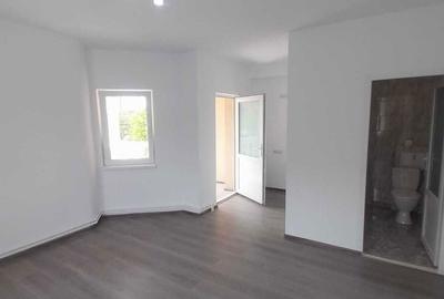 Spațiu comercial, de 30 mp, în Cetate - 2
