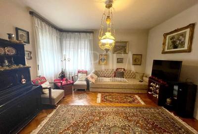 Casă individuală cu 7 camere cu Canalizare în Andrei Mureșanu - 2