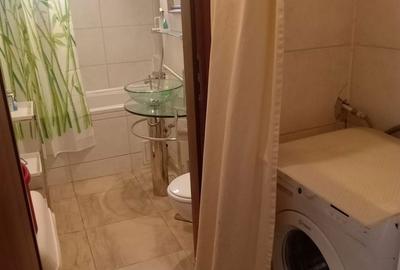 Apartament cu 3 camere semidecomandat, mobilat în Titan - 18
