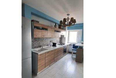 Timpuri Noi, garasoniera 40mp - 3