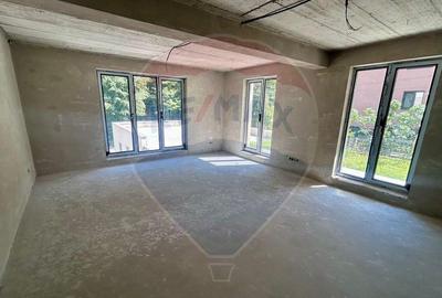 VILA NOUA DE VANZARE in zona Parcul Mare (Regina Maria) - 1