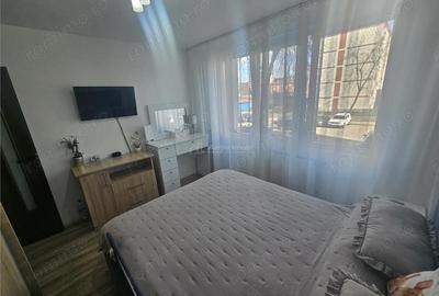 Apartament cu 2 camere semidecomandat în Micro I - 11