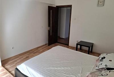 Inchiriere apartament 3 camere in Ploiesti,  zona 9 Mai - 2