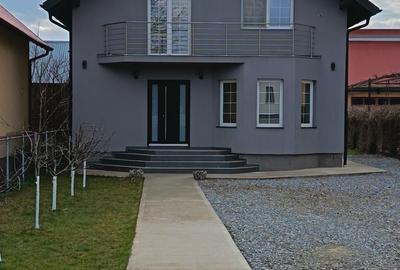 Casă cu 3 camere în Ipotești - 8