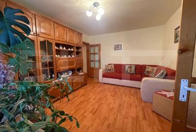Apartament 3 camere semidecomandat, spatios si luminos - zona avantajoasa - 1