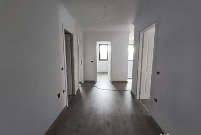 Casă cu 6 camere cu Teren 1000 Mp în Șcheia - 14