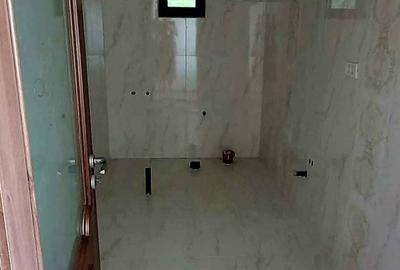 Casă cu 4 camere în Dobreni