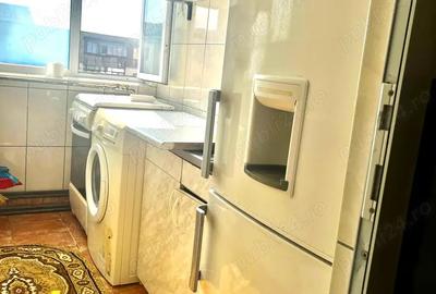 Apartament cu 2 camere, Micro 11, zona buna, spatios. - 5