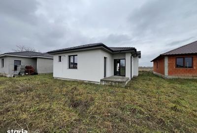 Casă cu 4 camere cu Teren 485 Mp în Vetiș - 12