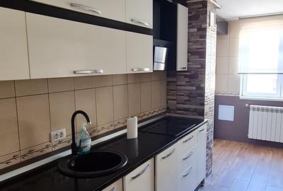 Vand apartament 3 camere foarte spatios - 9